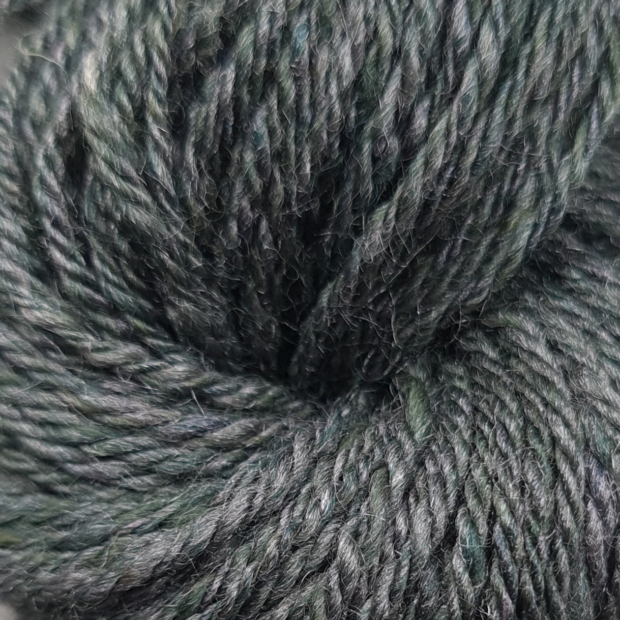 Handspun, DK/Worsted yarn, mini skein, merino wool & silk