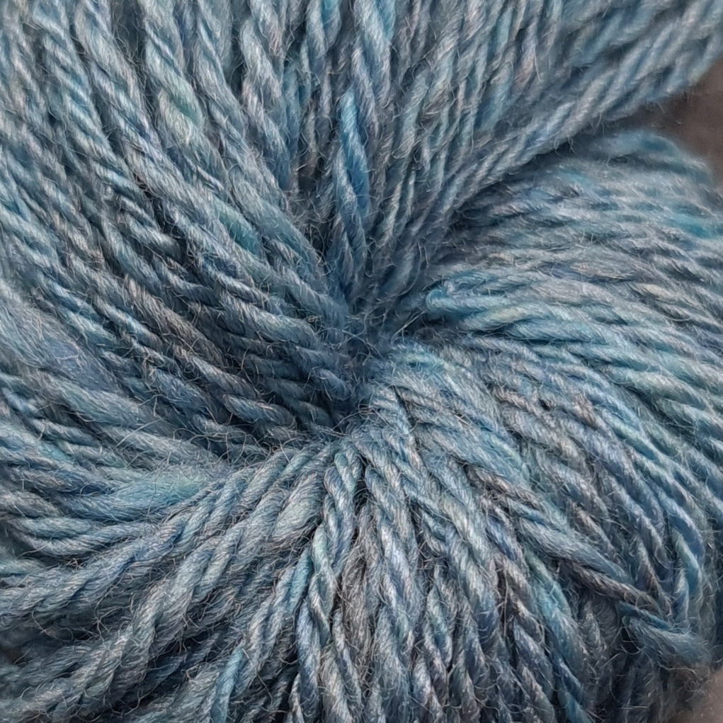 Handspun, DK/Worsted yarn, mini skein, merino wool & silk