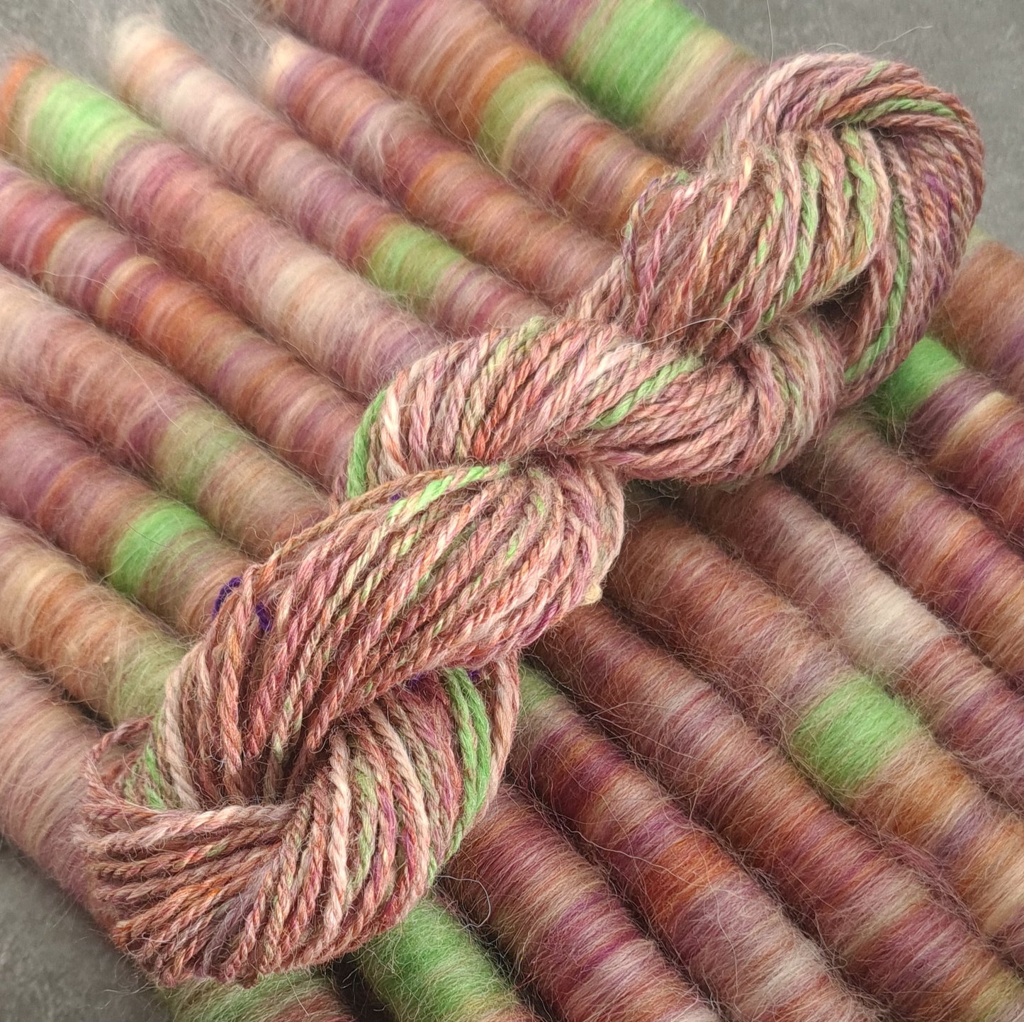 Rolags (or Punis) for spinning, Spring is Coming, Special Edition March '25