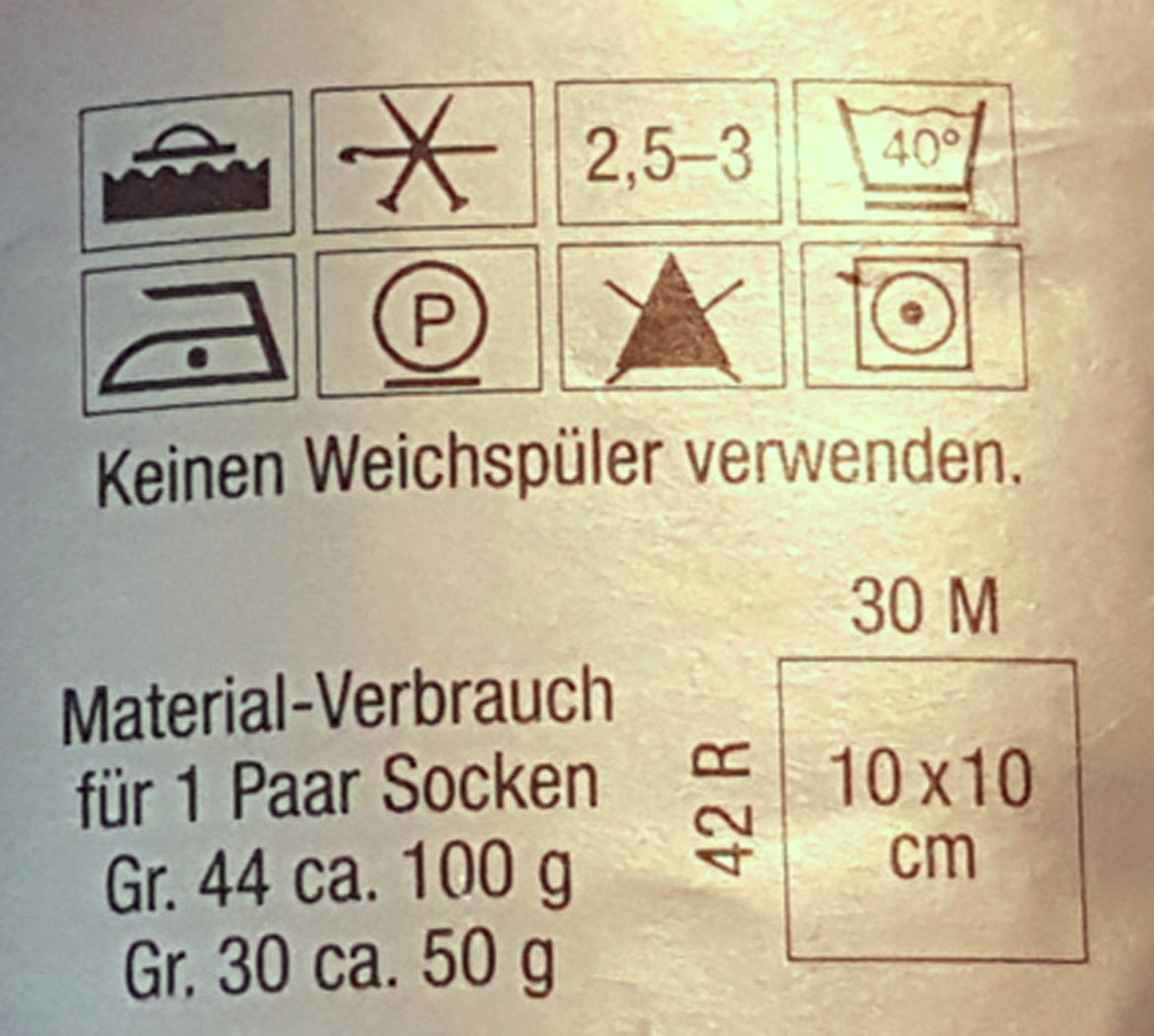 Sock Yarn - Self Patterning. 50g ball of Schoeller and Stahl Fortissima Socka Mexiko Kids Color 039. FREE sock pattern. Wool Polyamide mix