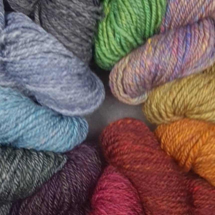 Handspun, DK/Worsted yarn, 20g mini skein, merino wool & silk, Light Grey