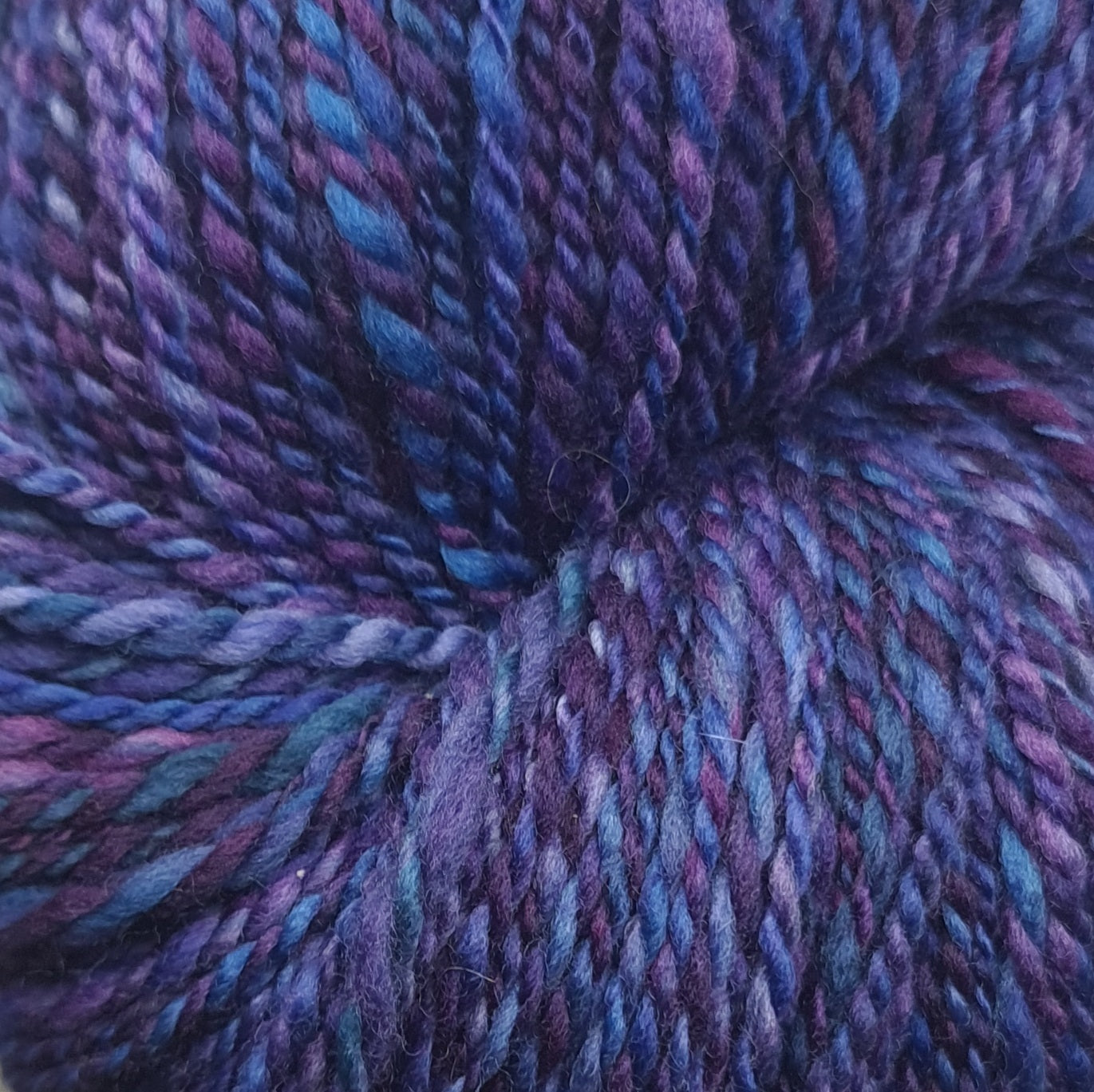 Handspun Worsted/Aran yarn, 124g skein, Kettle dyed Merino Wool, Twilight Purple OOAK