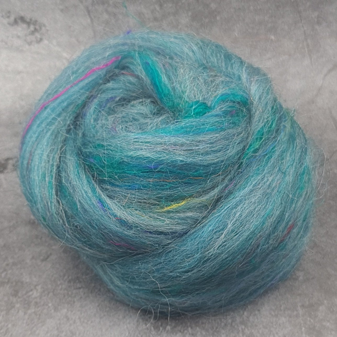 Watermint - Corriedale, UK Alpaca & Sari Silk combed top - Winnham Blend